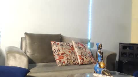 SHENIEL RODRIGUEZ online show from 12/06/24, 06:48