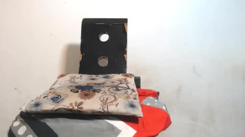 SHENIEL RODRIGUEZ online show from 01/15/25, 11:08