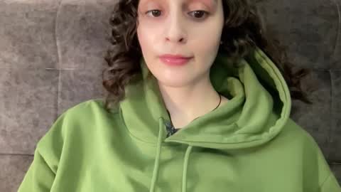 Stia online show from 10/11/25, 11:20