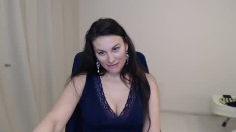 wonderr_woman online show from 02/12/25, 12:48