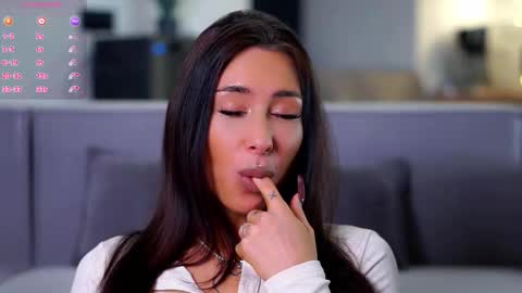 Snapshot of wonthityouback chatting on 02/14/26, 02:14 Maria online show from 02/14/26, 02:14