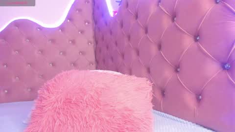 Lia  online show from 01/06/25, 07:56