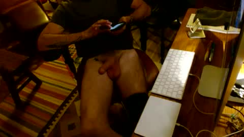 Snapshot of woodchuck185 chatting on 05/18/26, 01:24 Chuck online show from 05/18/26, 01:24