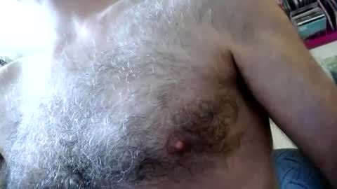 Snapshot of woodiesays chatting on 09/22/25, 04:09 WoodieSays online show from 09/22/25, 04:09