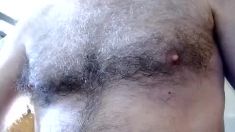 Snapshot of woodiesays chatting on 11/04/25, 05:01 WoodieSays online show from 11/04/25, 05:01