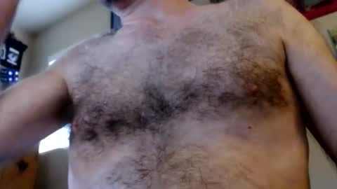 Snapshot of woodiesays chatting on 11/14/25, 05:33 WoodieSays online show from 11/14/25, 05:33