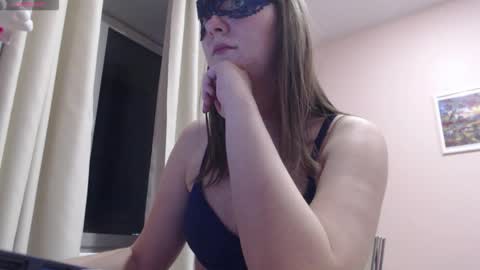 Woodland Peony online show from 02/25/26, 03:21