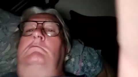 Snapshot of woodpecker115 chatting on 10/29/25, 09:55 woodpecker115 online show from 10/29/25, 09:55