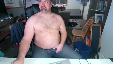 Snapshot of woodworker222 chatting on 03/12/25, 05:38 Woodworker online show from 03/12/25, 05:38