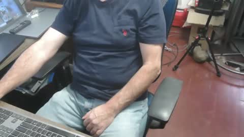 woodworker6473 online show from 01/06/26, 01:26