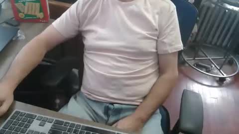 woodworker6473 online show from 03/17/26, 02:31