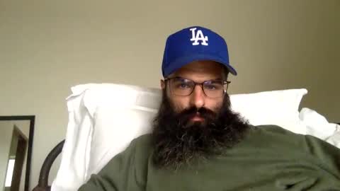 woof_wolf37 online show from 10/25/25, 04:46