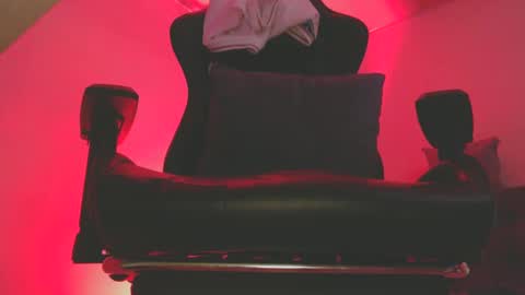 Woondeer online show from 09/30/25, 06:35