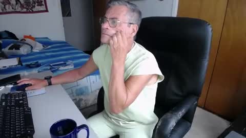 Large one  online show from 12/29/24, 02:21