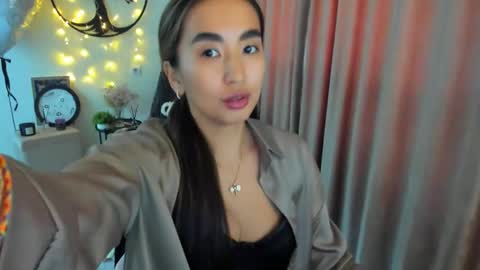 Snapshot of worldofkim chatting on 05/02/26, 07:24 dudetta Kim online show from 05/02/26, 07:24