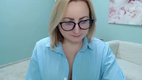 Snapshot of wow_co chatting on 03/07/25, 06:11 wow_co online show from 03/07/25, 06:11