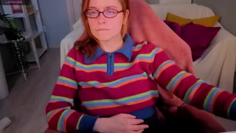 Rebecy online show from 10/08/25, 01:53