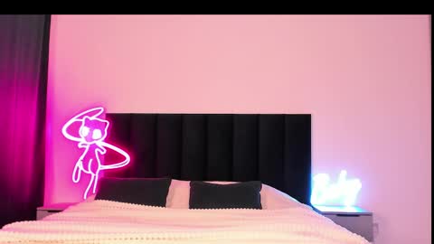 Emi online show from 02/14/25, 04:04