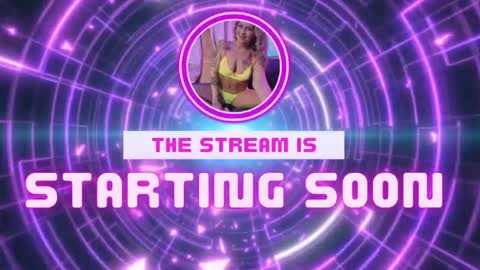 Snapshot of wrenn_mitch chatting on 05/17/26, 07:10 Wrenn Divine online show from 05/17/26, 07:10