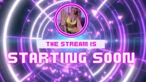 Snapshot of wrenn_mitch chatting on 05/19/26, 01:06 Wrenn Divine online show from 05/19/26, 01:06
