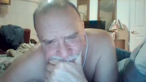 Snapshot of wvmountainlover chatting on 02/27/25, 03:14 wvmountainlover online show from 02/27/25, 03:14