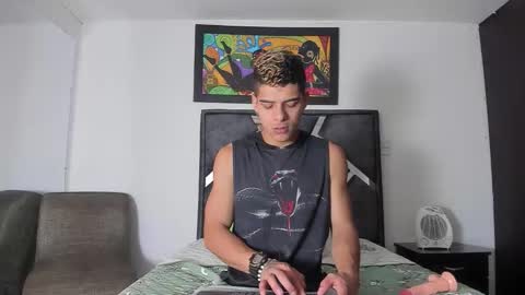 wyatt online show from 10/21/25, 12:06