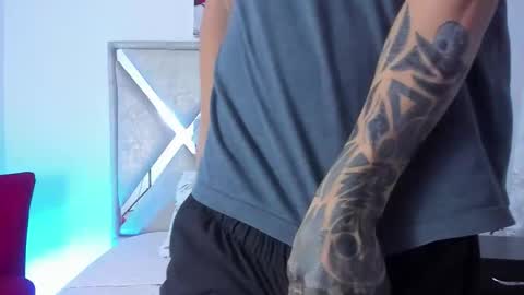 wyatt online show from 12/05/25, 01:09