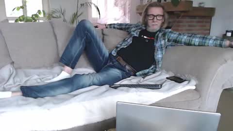 WyattEarp64 online show from 03/11/25, 11:01