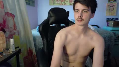 Wyatt online show from 10/25/25, 07:08