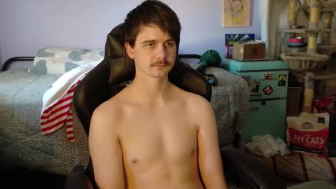 Wyatt online show from 10/31/25, 06:42