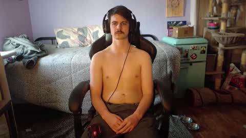 Wyatt online show from 11/18/25, 10:14