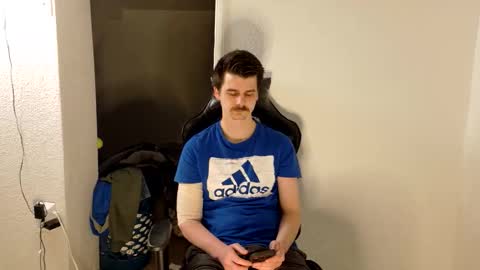 Wyatt online show from 03/25/26, 07:09