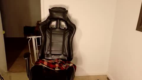 Wyatt online show from 04/12/26, 04:39