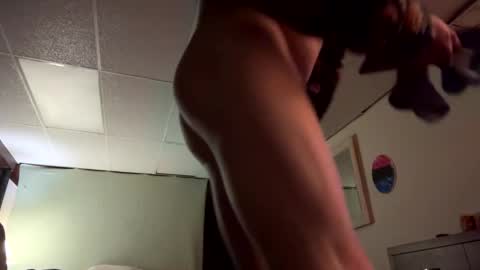 wyattmcc32288 online show from 01/13/26, 07:57