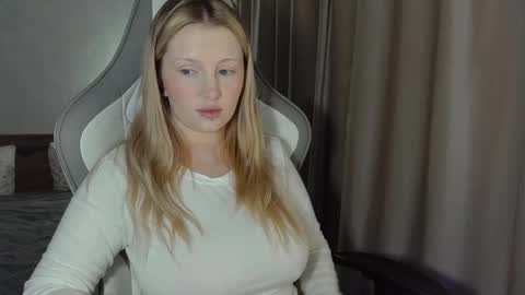 Snapshot of x__ivy_x chatting on 02/15/26, 05:20 eva online show from 02/15/26, 05:20