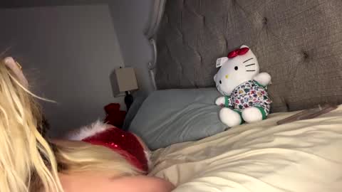 Mariah  online show from 12/27/24, 05:20