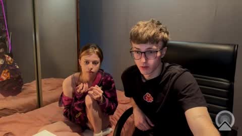 Philipp and Este online show from 03/03/26, 12:50