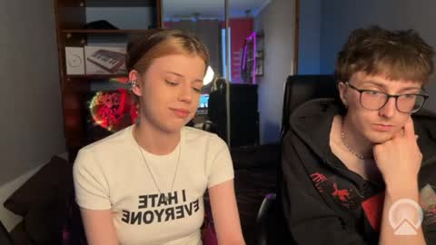 Philipp and Este online show from 04/03/26, 04:10