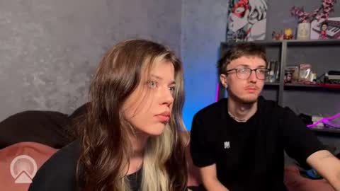 Philipp and Este online show from 07/06/26, 11:18