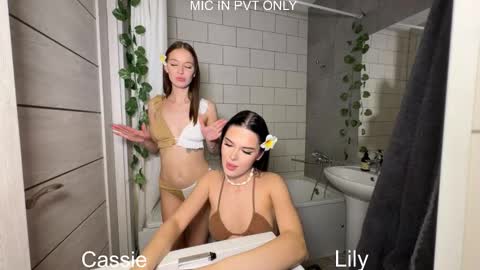 wiwi clap clap cat baby girl online show from 12/16/25, 07:41