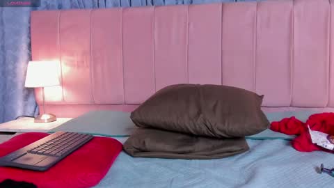 x_milu online show from 02/08/25, 12:17