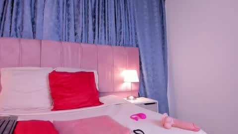 x_milu online show from 02/20/25, 11:10