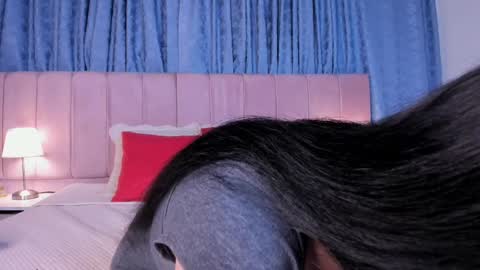 x_milu online show from 02/22/25, 05:57