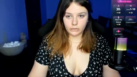 LOVE NERDS ONLY online show from 12/10/24, 02:59