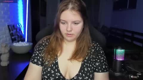 LOVE NERDS ONLY online show from 03/02/25, 02:08