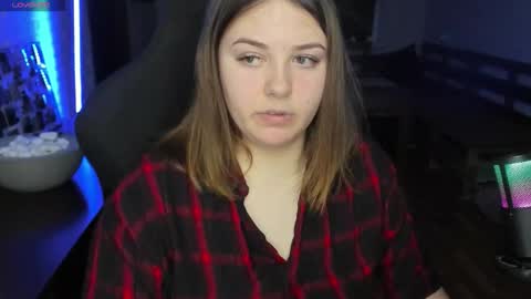 LOVE NERDS ONLY online show from 10/17/25, 02:48