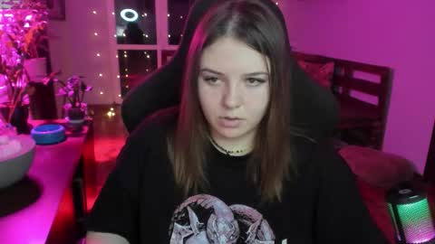 LOVE NERDS ONLY online show from 02/09/26, 03:54