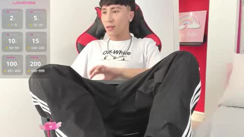 xaanderGrey online show from 11/18/25, 08:24