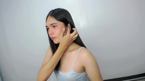 xairah_doux online show from 05/15/26, 11:56