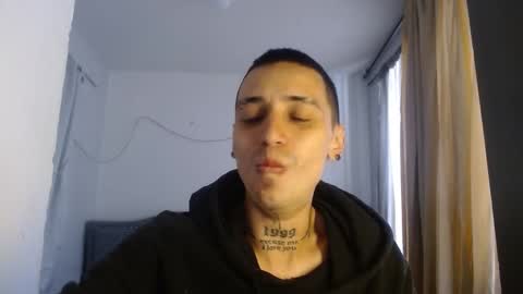 xalejo_max online show from 09/25/25, 04:21